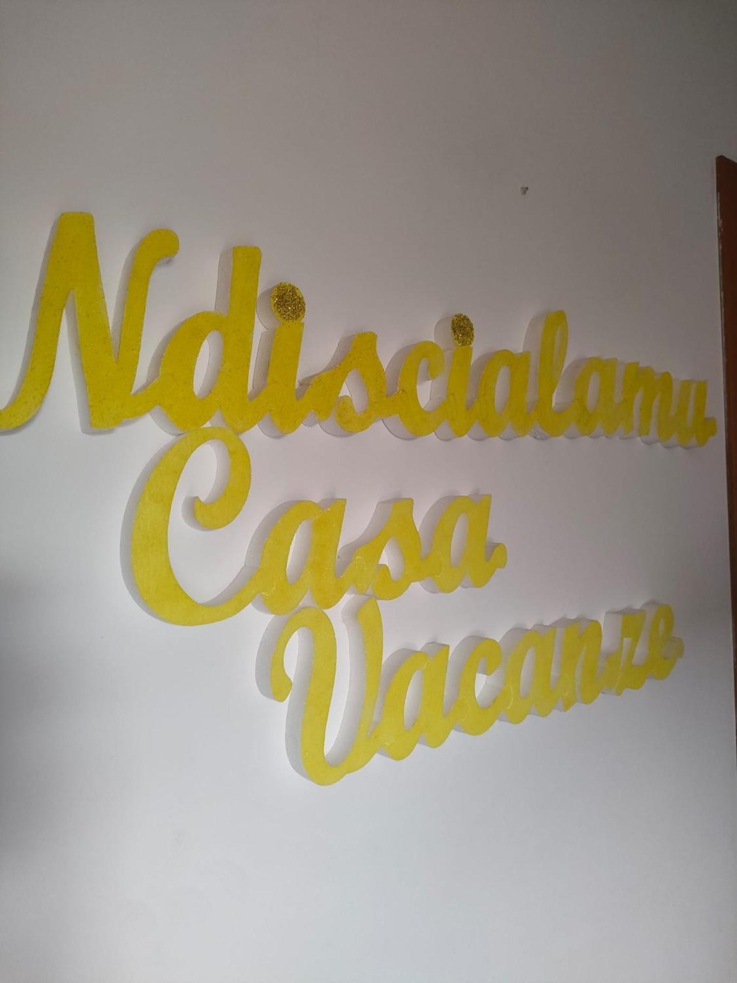 Ndiscialamu Casa Vacanze 帕尔米 外观 照片